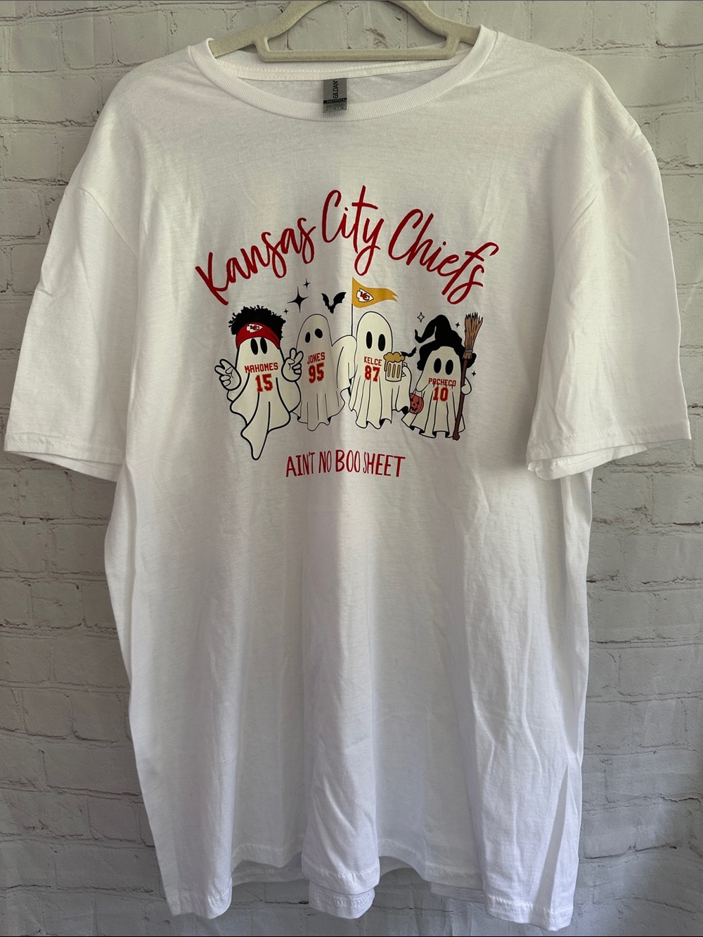 Kansas City Chiefs Retro White Cotton Graphic Tee - Team Ghost Design NWOT